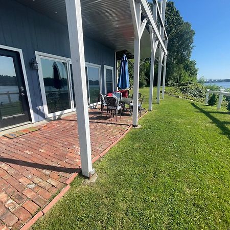 Waterfront Home With A View Гротон Экстерьер фото